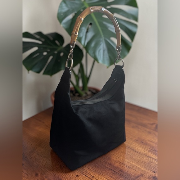 GUCCI Bamboo Shoulder Bag with COA - Picture 3 of 12